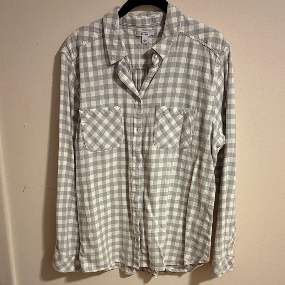 Gray and White Buffalo Check Women’s Button Down Flannel